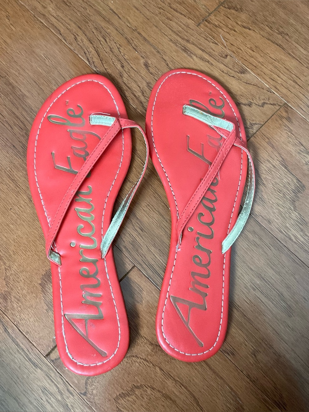 American Eagle Coral, Gold Rounded Toe Flip Flop Thong Sandals Size 12 Beach
